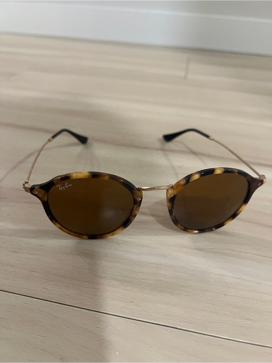 Ray-Ban Accessories - Ray-Ban Tortoiseshell Frame with Gold Arms - Brown Lenses